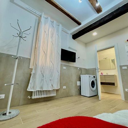 Appartement 50 Tourist House Bologna - Pratello - Self Check-In Extérieur photo