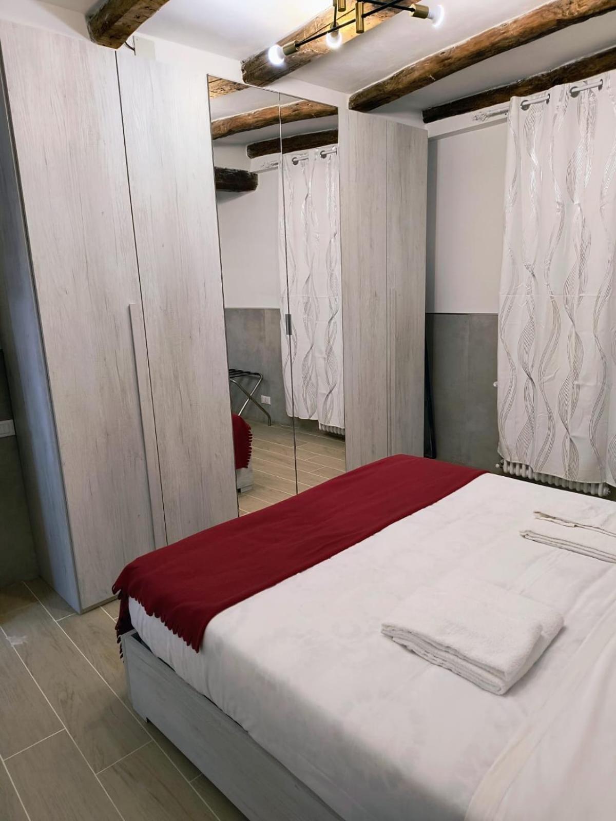 Appartement 50 Tourist House Bologna - Pratello - Self Check-In Extérieur photo